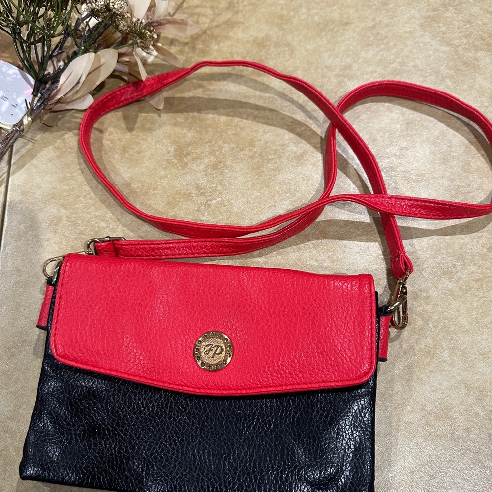 JP crossbody bag New with out tags.